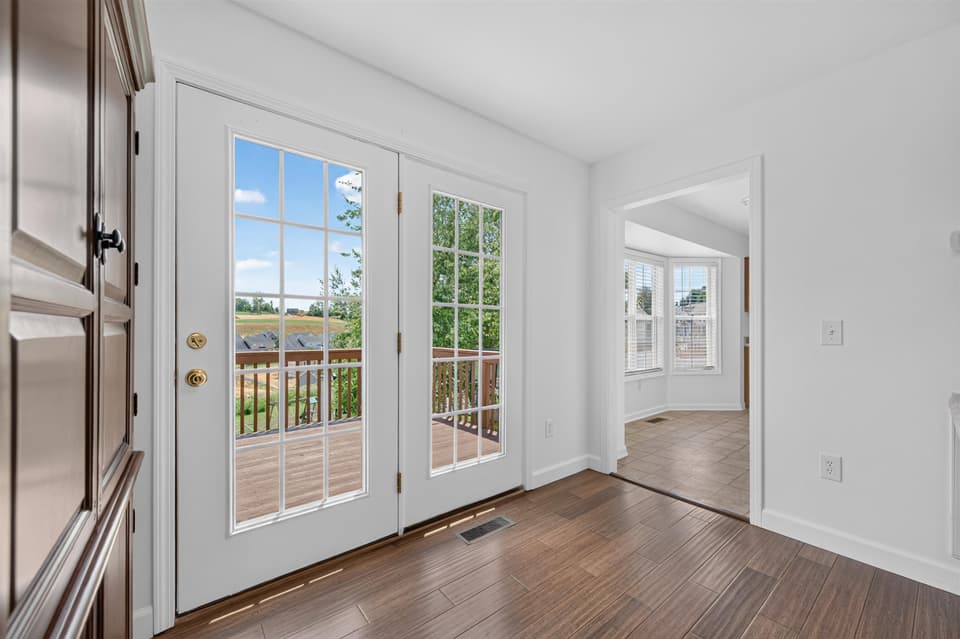 230 Chelsea Loop, photo 9 of 40