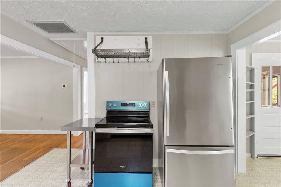 2537 Rosemary Road, photo 20 of 40