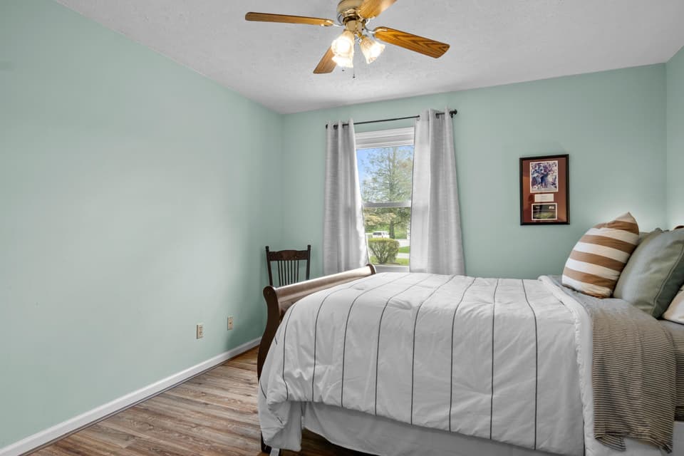 130 Somerset Street, photo 40 of 40