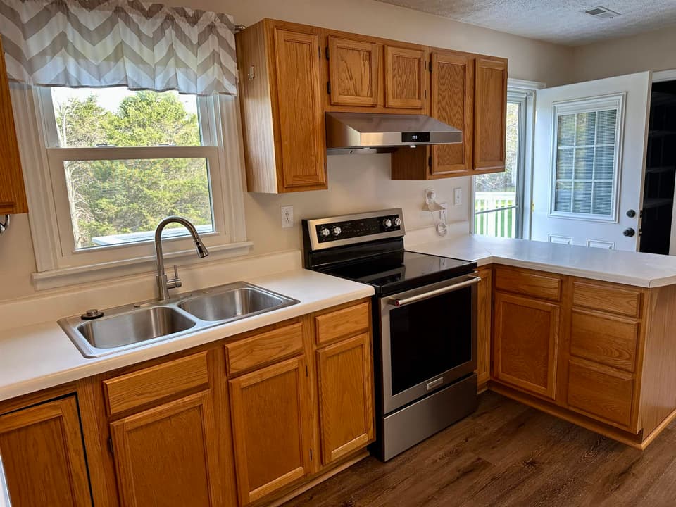 215 Morning Star Lane, photo 9 of 22