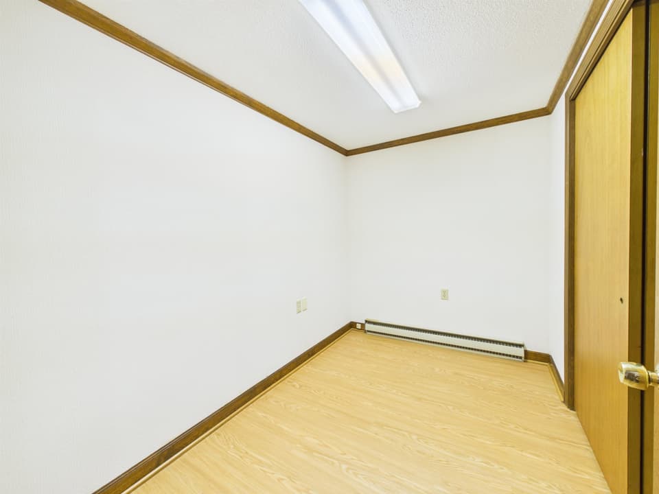 240 Walnut Drive, photo 34 of 40