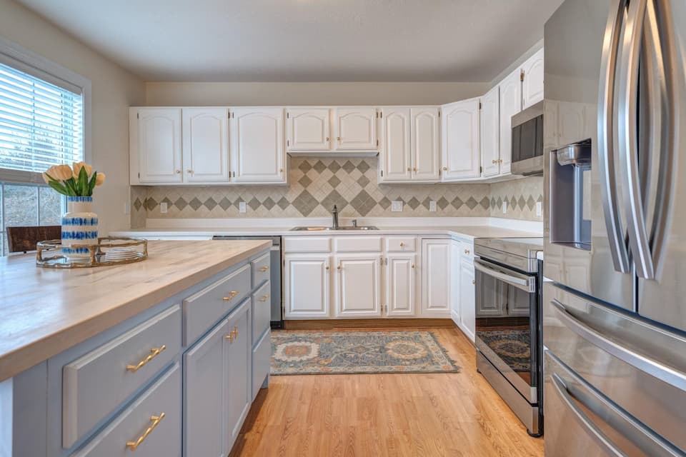 250 Silver Leaf Drive, photo 17 of 40