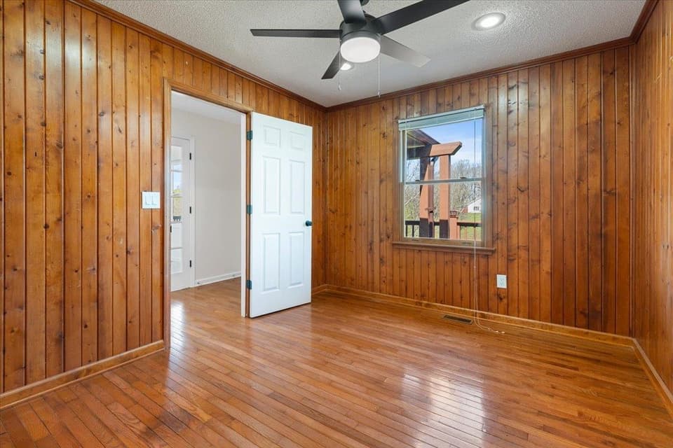 4660 Blue Heron Drive, photo 23 of 40