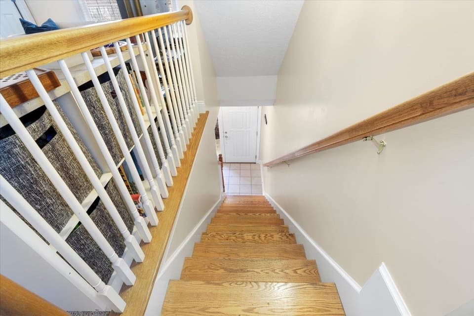 450 Tall Oak Boulevard, photo 7 of 40