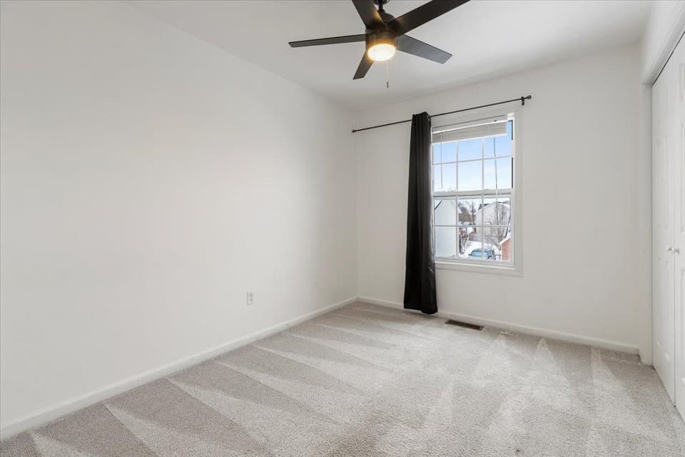 110 Sage Lane, photo 28 of 40