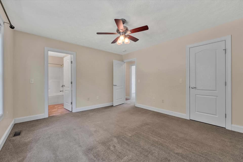 335 Robin Hood Drive, photo 19 of 40