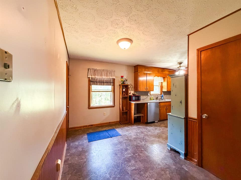 1365 Mahone Street, photo 7 of 27