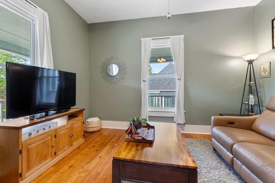 930 Harless Street, photo 29 of 40