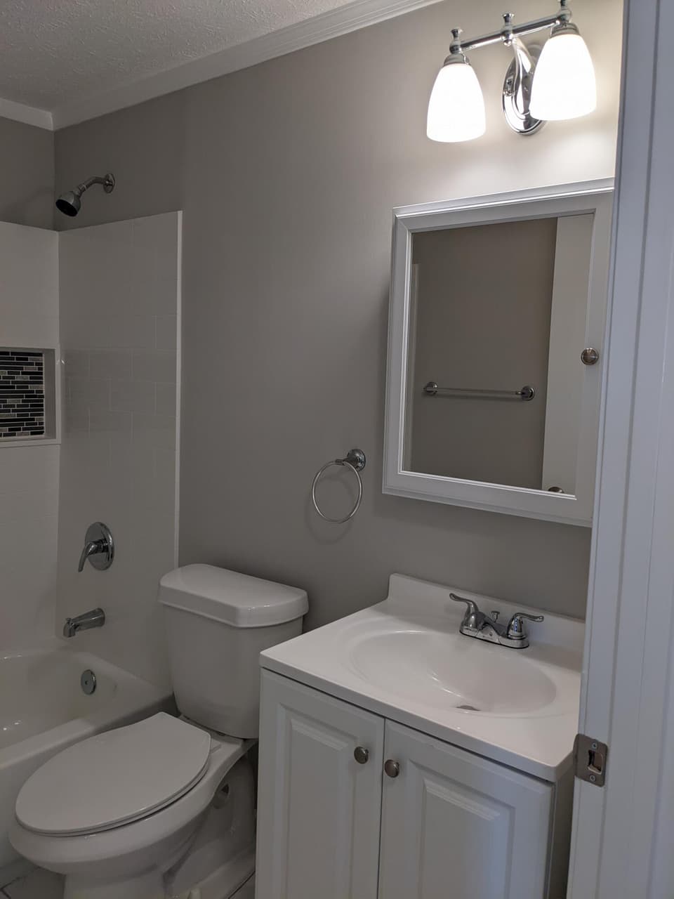 1370 Wall St, photo 23 of 38