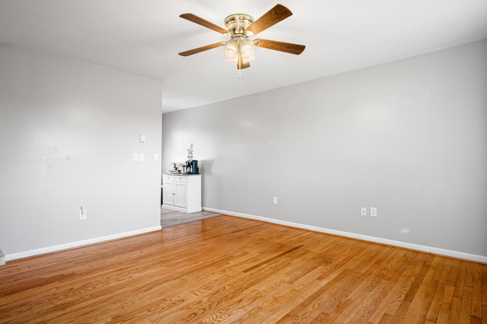 1634 Mud Pike, photo 13 of 34