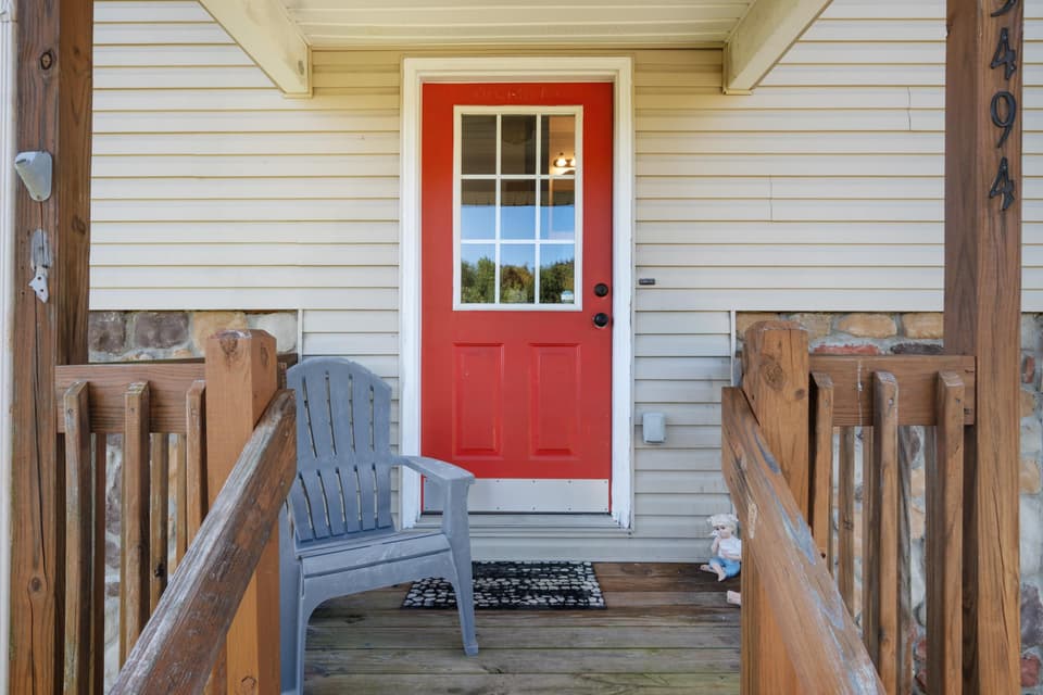 3494 Roanoke Street, photo 3 of 30