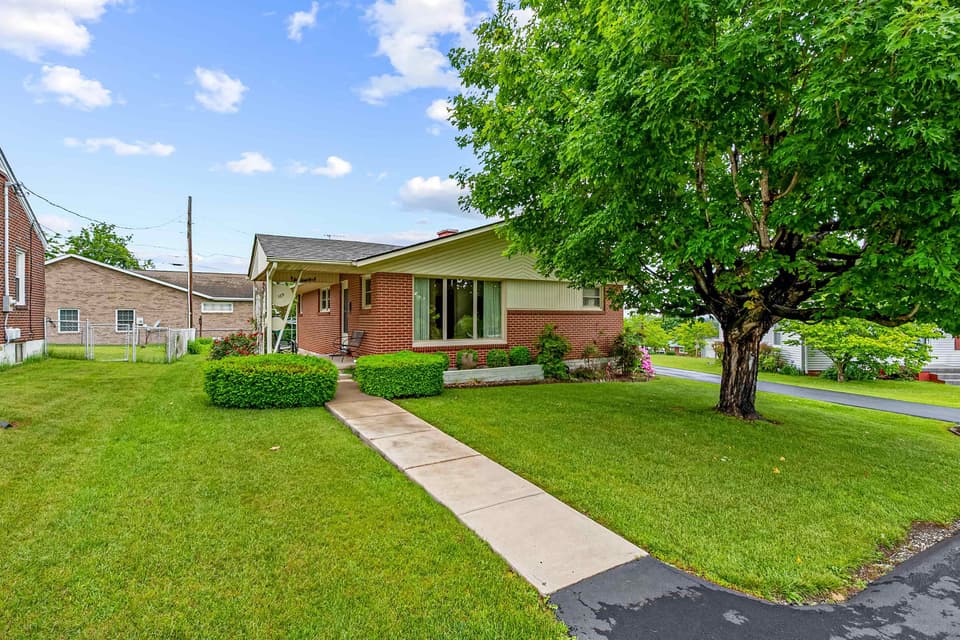 109 Longview Drive, photo 28 of 30