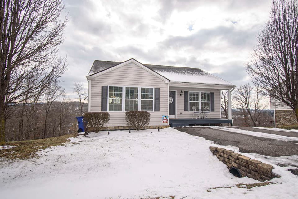 190 Robin Hood Drive, Christiansburg, VA