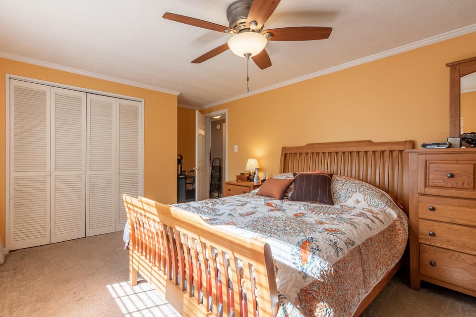700 Black Bear Run Rd, photo 7 of 39