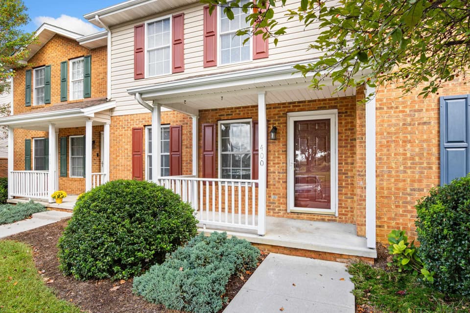 400 Wimmer Street, photo 5 of 33