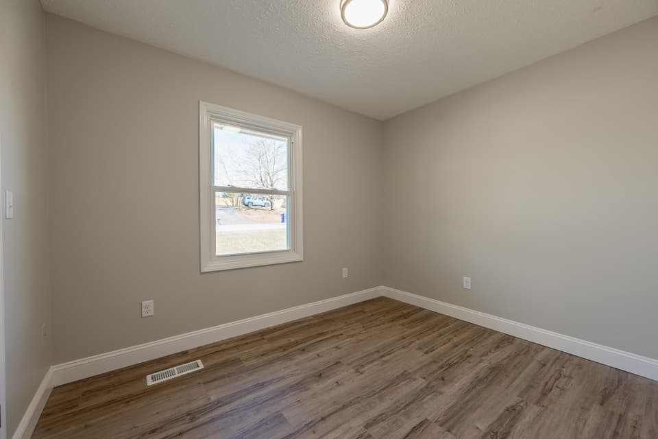 230 Pelham Lane, photo 27 of 40
