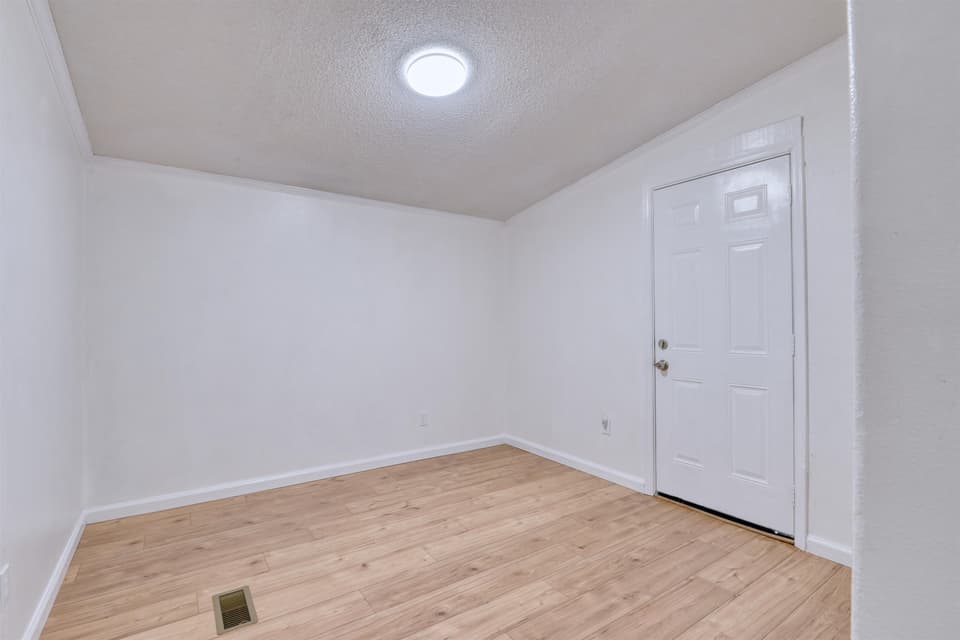 475 Dunlap Drive NE, photo 38 of 40