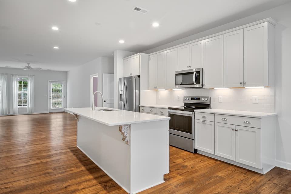 275 Hamilton Avenue NW, photo 4 of 40