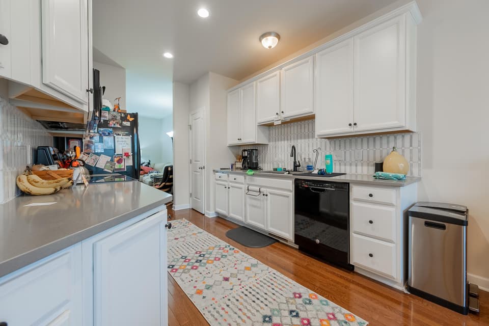 140 Phoenix Boulevard, photo 10 of 40