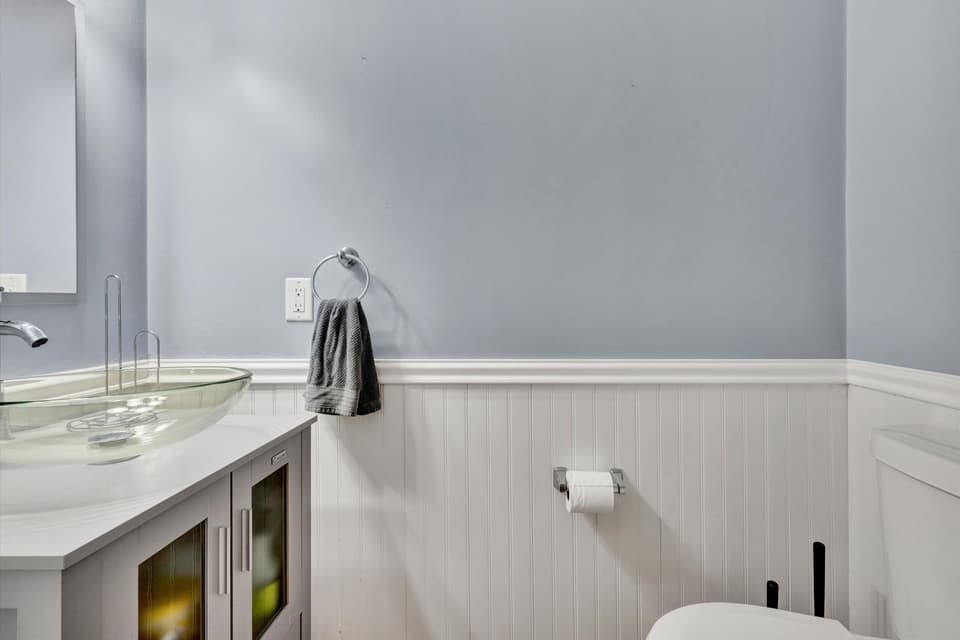 135 Sapphire Avenue, photo 25 of 40