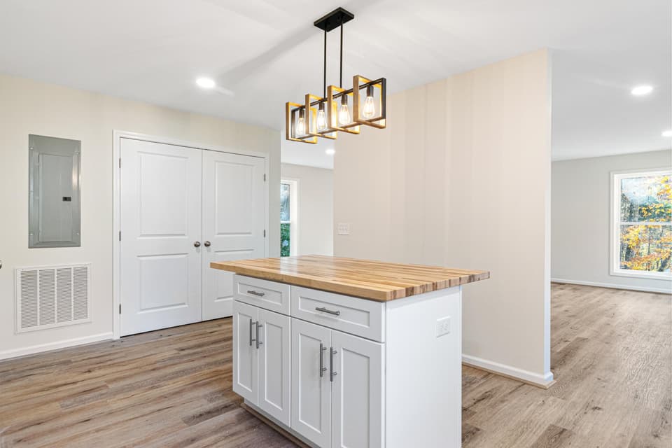 335 John Lemley Lane, photo 6 of 40