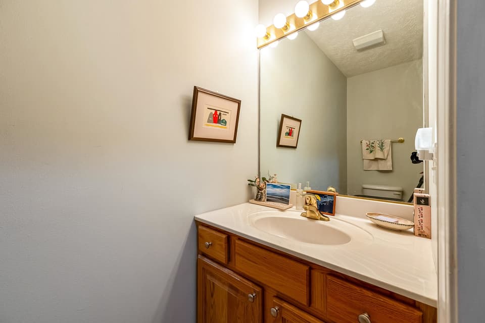 195 Tall Oak Boulevard, photo 24 of 40