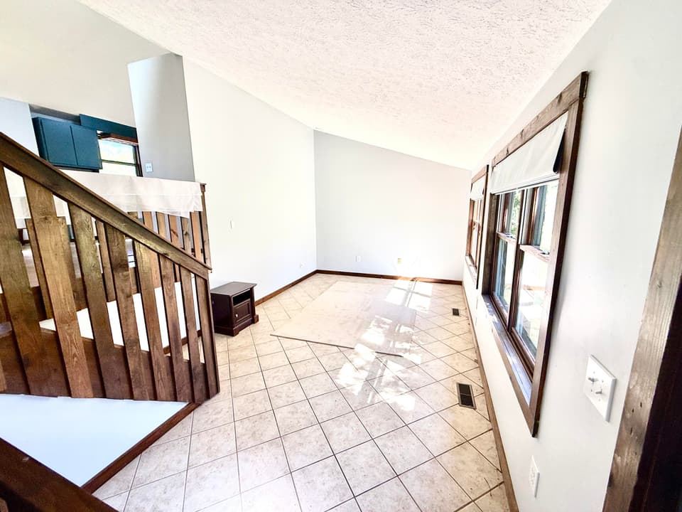 1100 Scott St, photo 10 of 28
