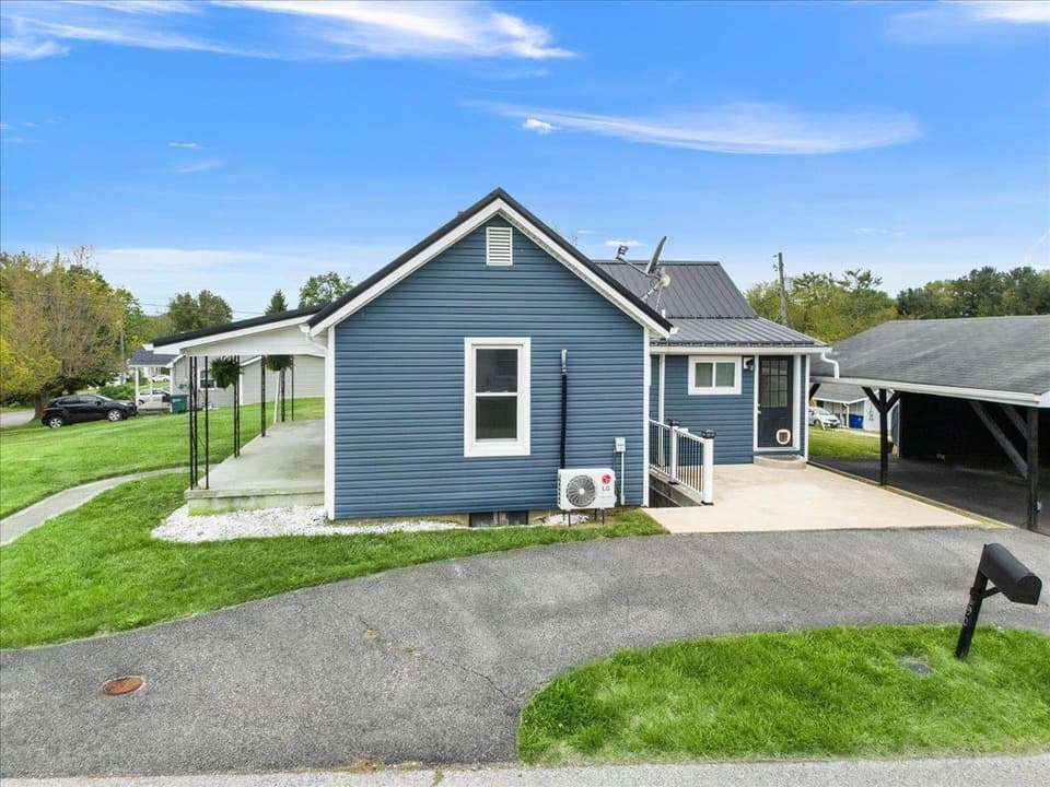 690 Harless Street, photo 36 of 40
