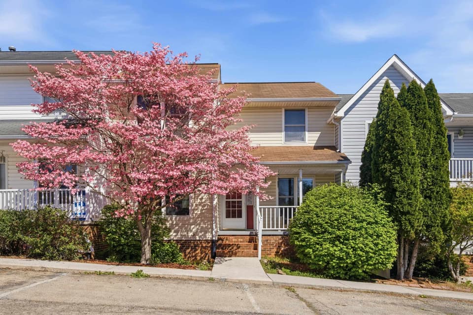 130 Warren Street, Christiansburg, VA