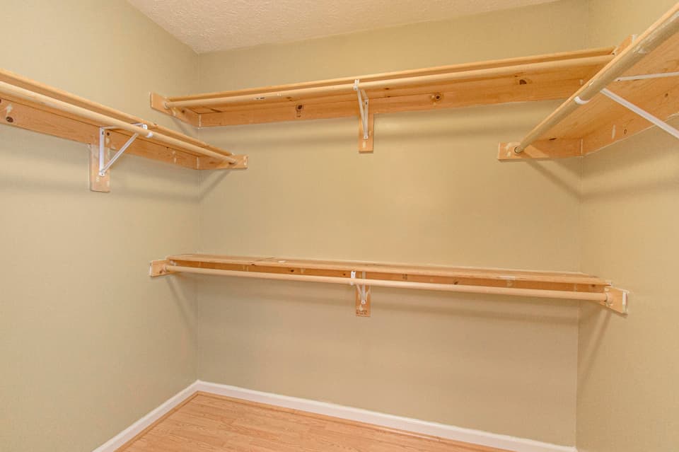 1130 Cassatt Ln, photo 29 of 39