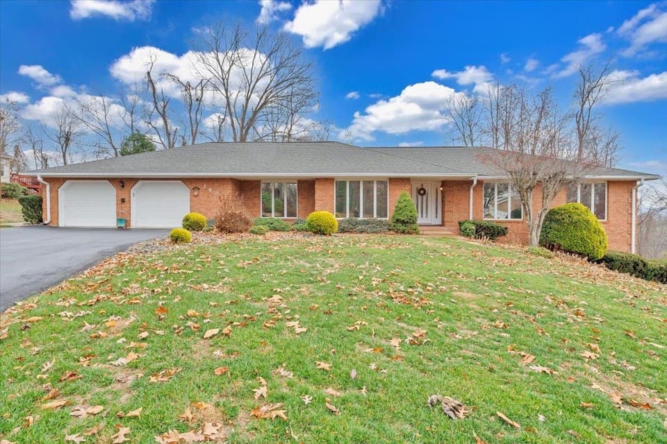 290 Patricia Lane SE, Christiansburg, VA