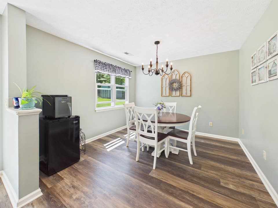 1525 Sleepy Hollow Road, photo 37 of 40
