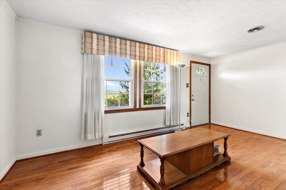 3074 Seven Mile Tree Road, photo 9 of 40