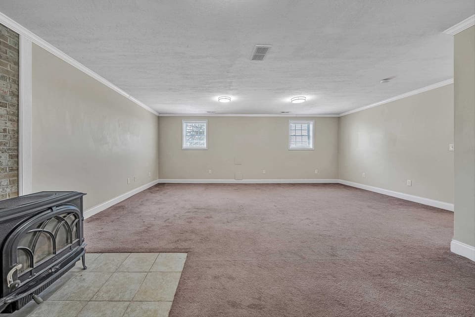 385 Tanglewood Drive SE, photo 24 of 40