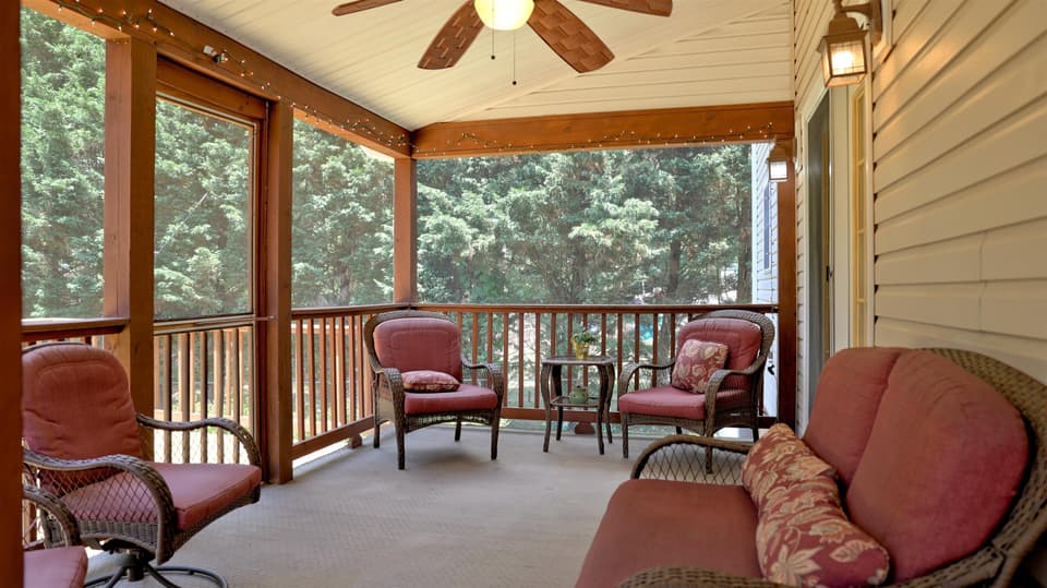 240 Virginian Drive, photo 13 of 40