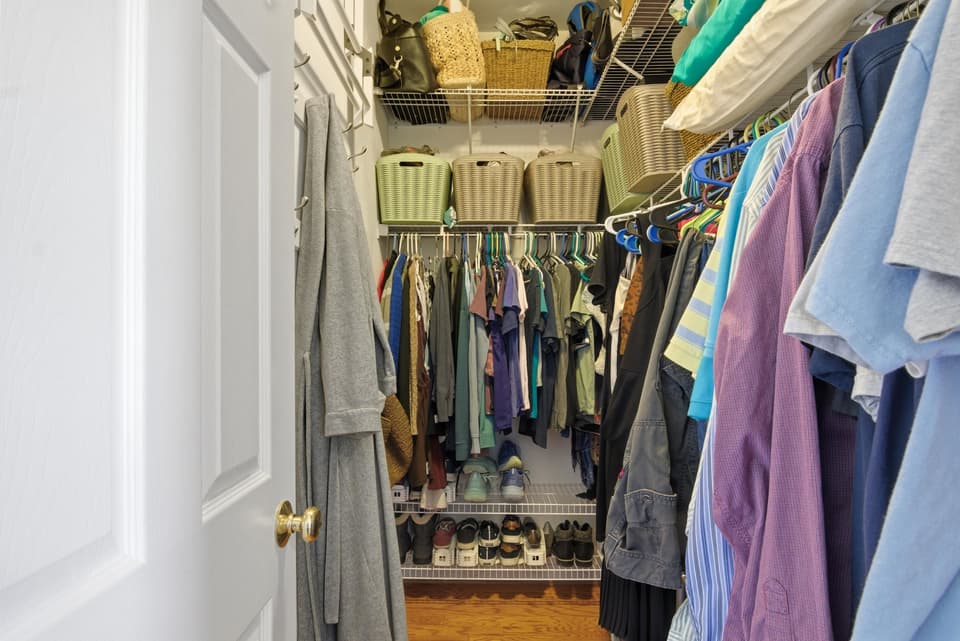 310 Windsor Drive, photo 22 of 40
