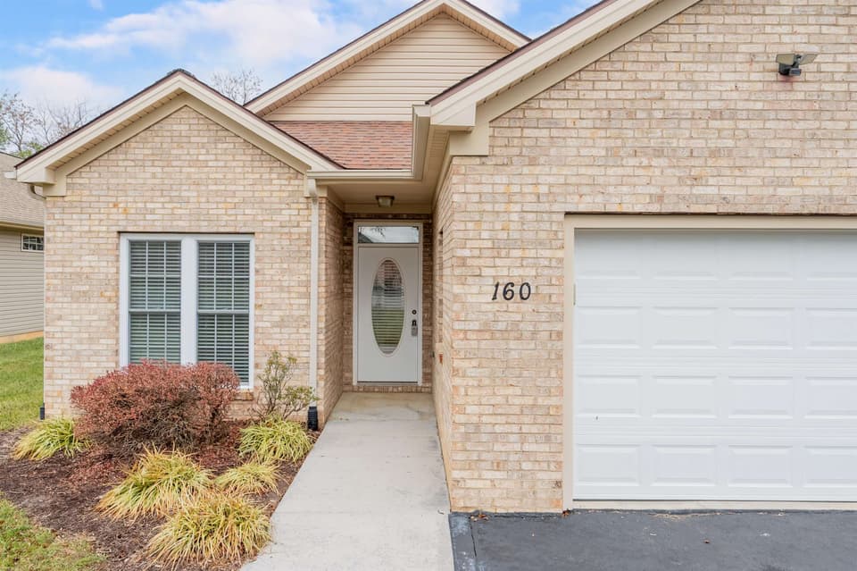 160 Windsong Lane, photo 4 of 40