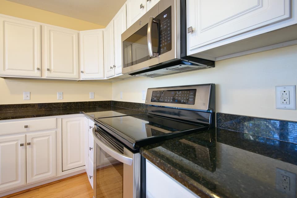 545 Gold Leaf Drive, photo 18 of 40