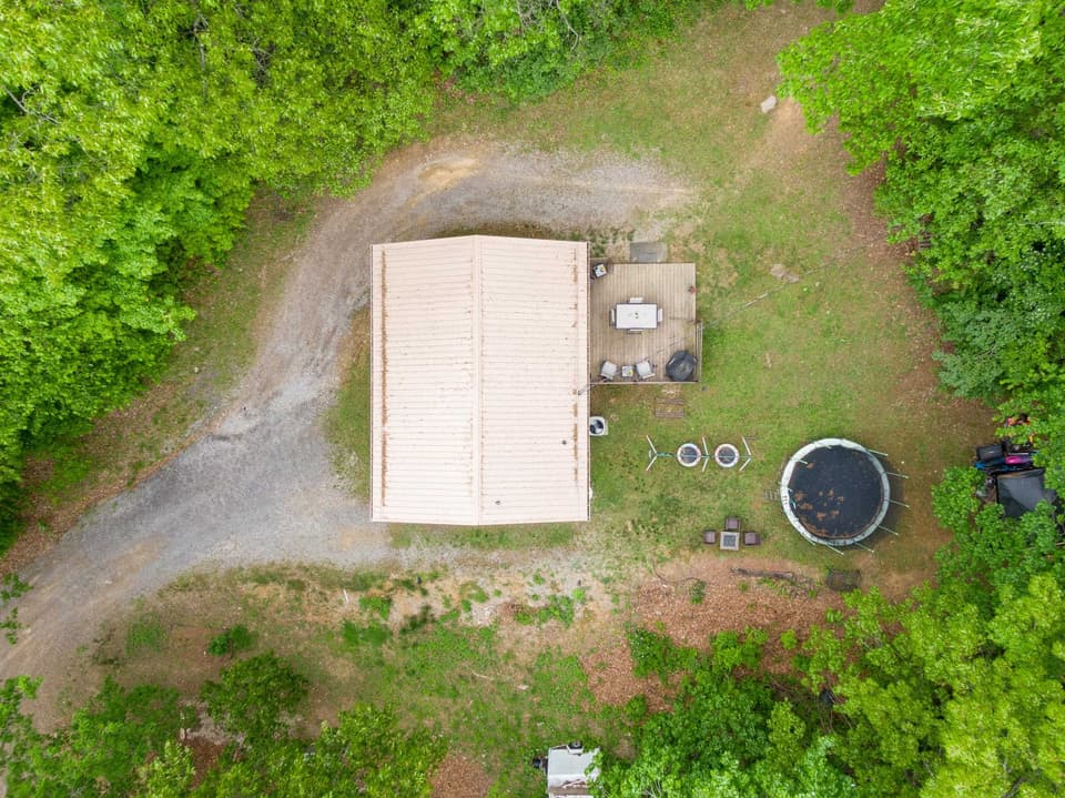 189 Pine Hollow Road, photo 27 of 28