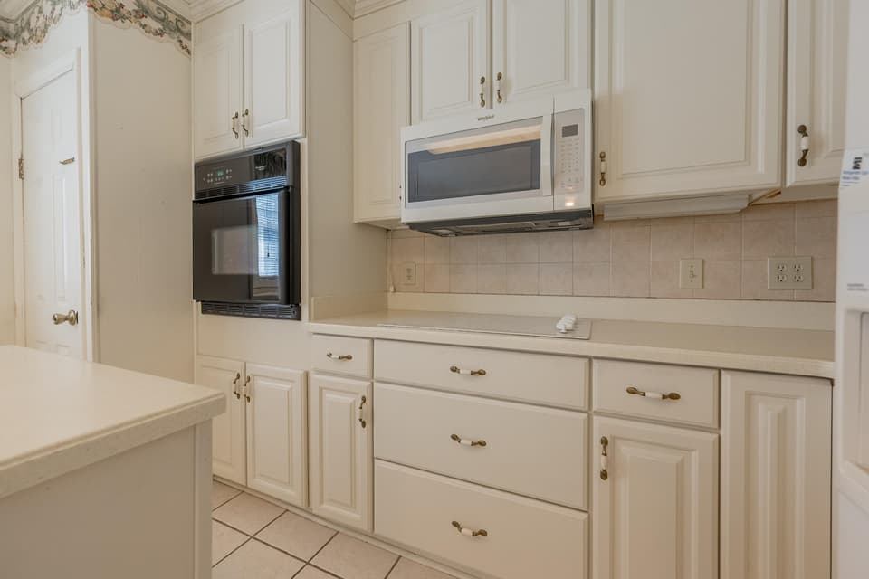 108 Miller Street SE, photo 32 of 40