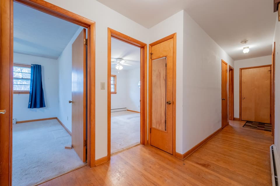 935 Hummingbird Drive SW, photo 21 of 40