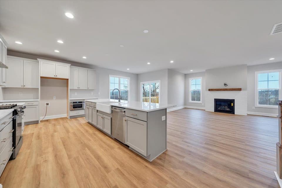 1062 Round Meadow Drive, photo 21 of 40