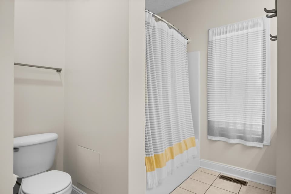 510 Oak Tree Boulevard NW, photo 25 of 33