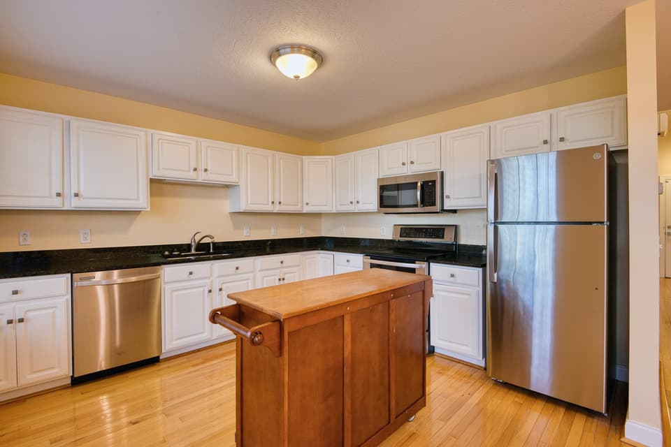 545 Gold Leaf Drive, photo 12 of 40