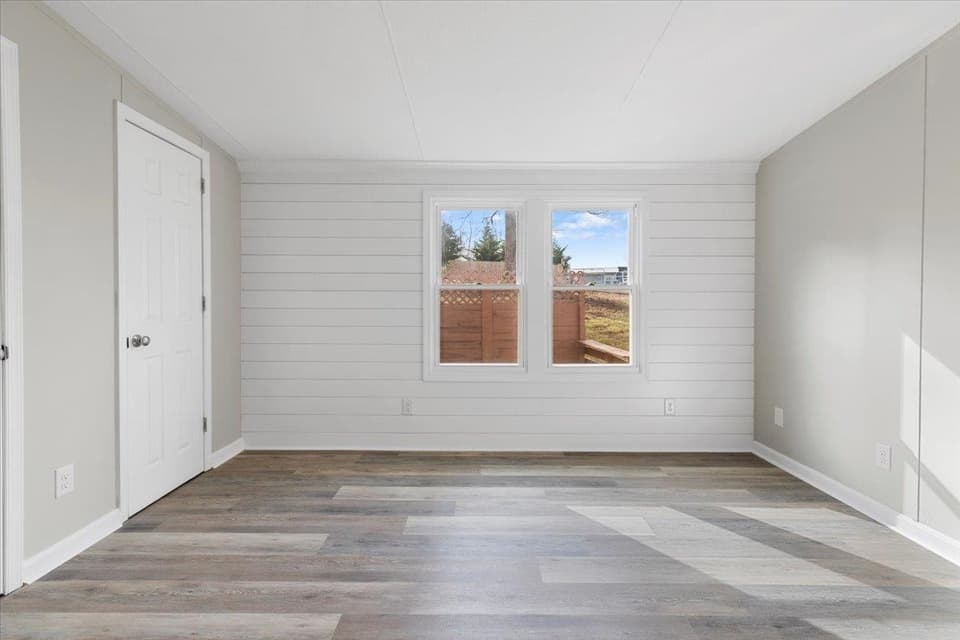 505 North Drive NE, photo 24 of 40