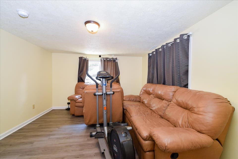 1008 Rock Road E, photo 14 of 21
