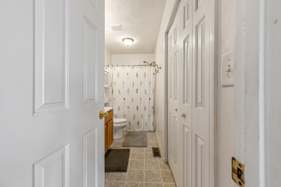 210 Berkshire Drive, photo 32 of 40