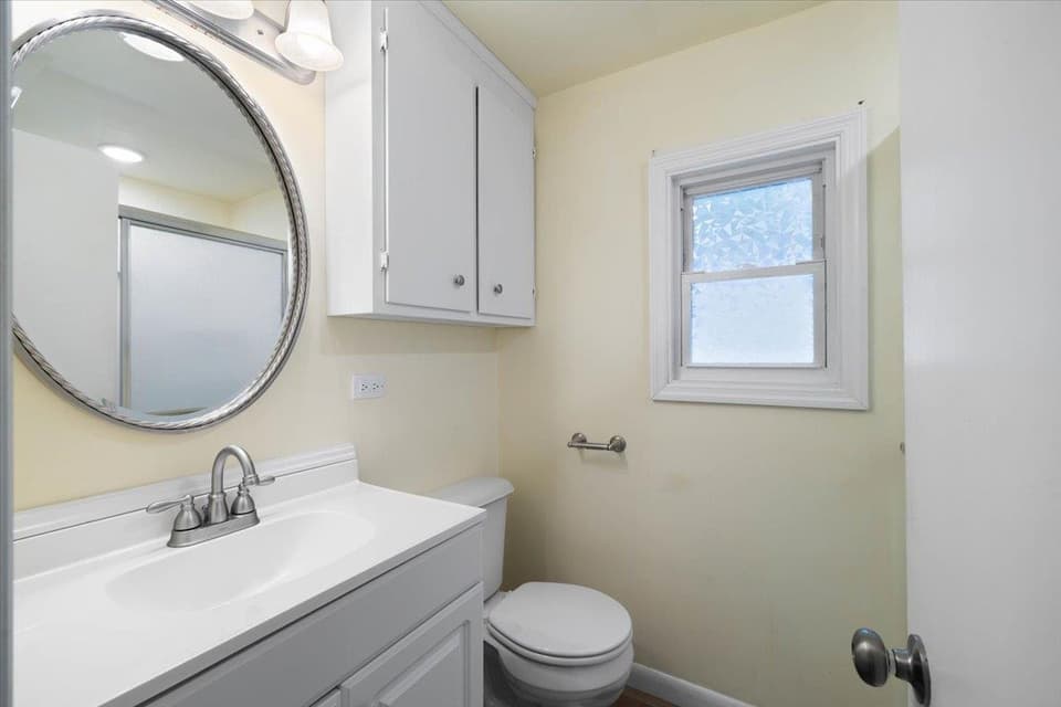 1008 Rock Road E, photo 9 of 27