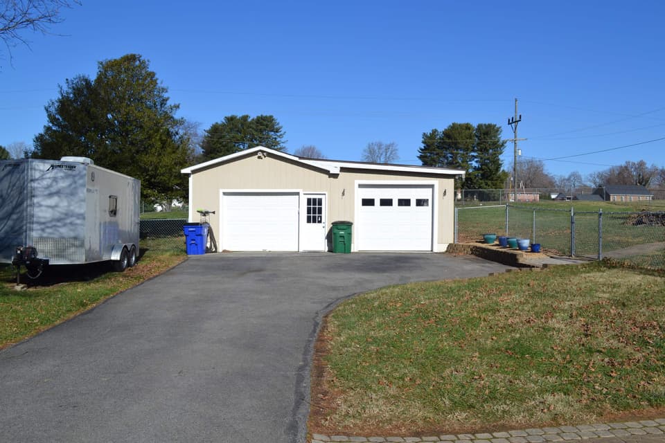 195 Church Street, photo 35 of 40