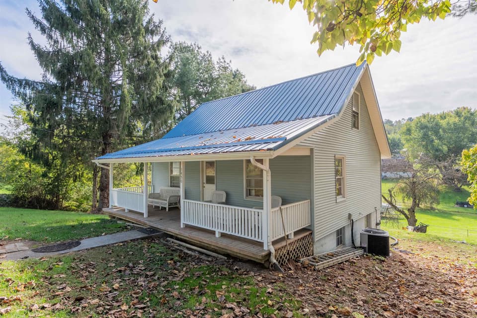 1450 Harman Drive, photo 6 of 40